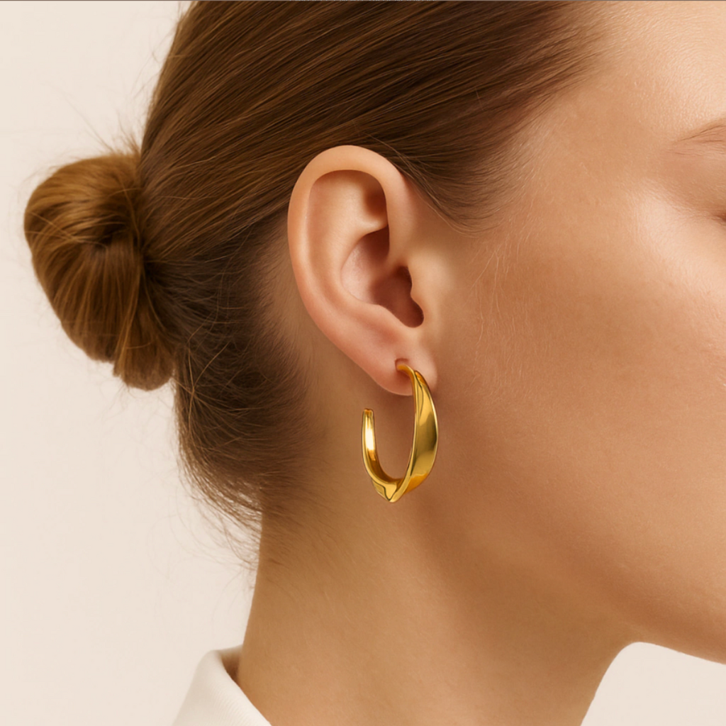 BRINCO LÂMINA SERENA - REVESTIDO A OURO 18K