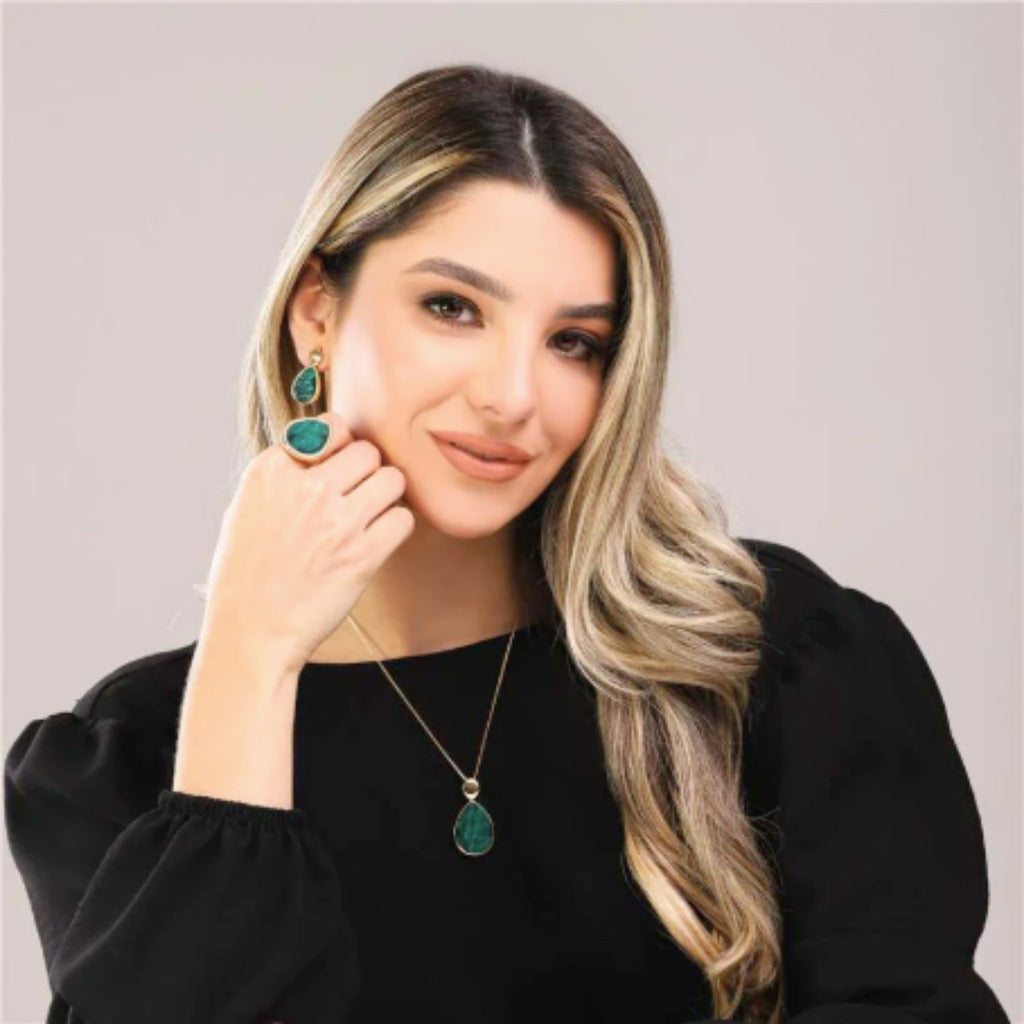 CONJUNTO ESMERALDA FORMATO GOTA - REVESTIDO A OURO 18K