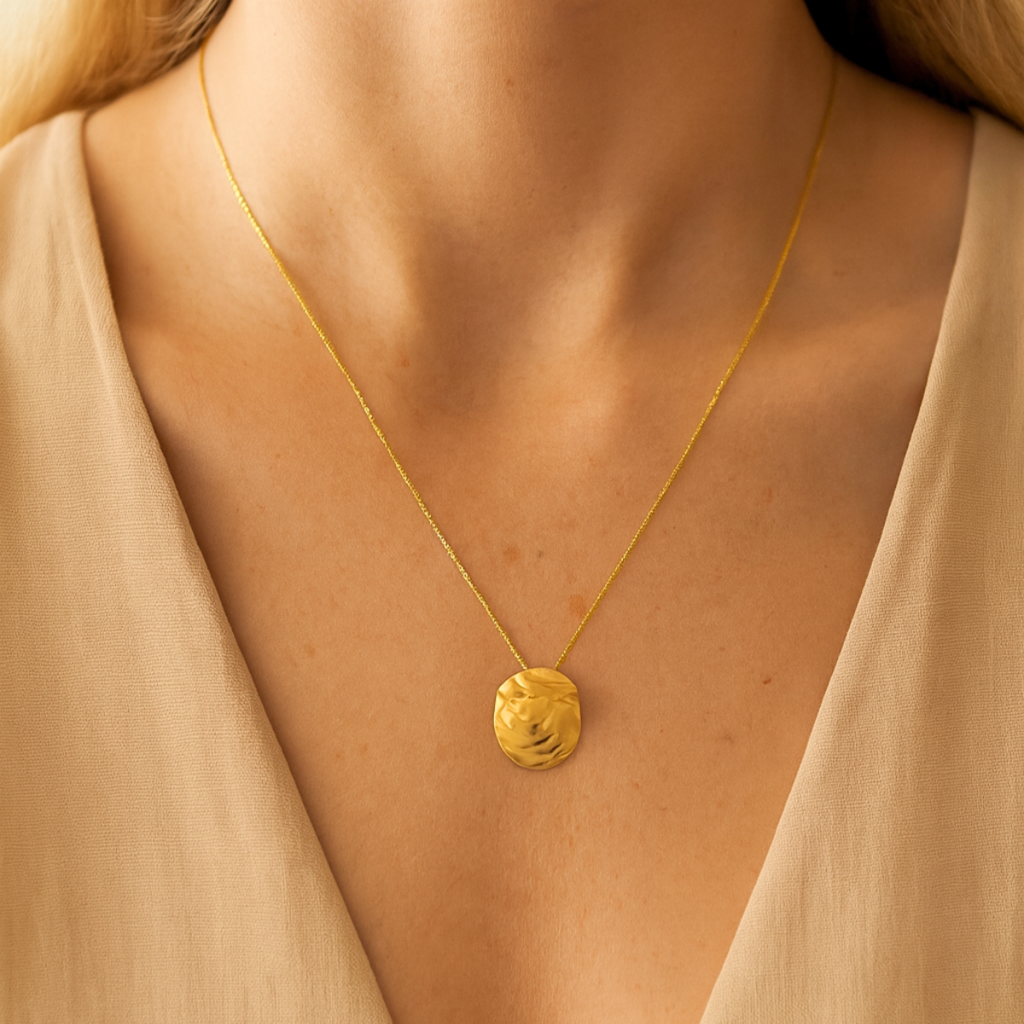 COLAR ESSENCIA FORJADA - REVESTIDO A OURO 18K