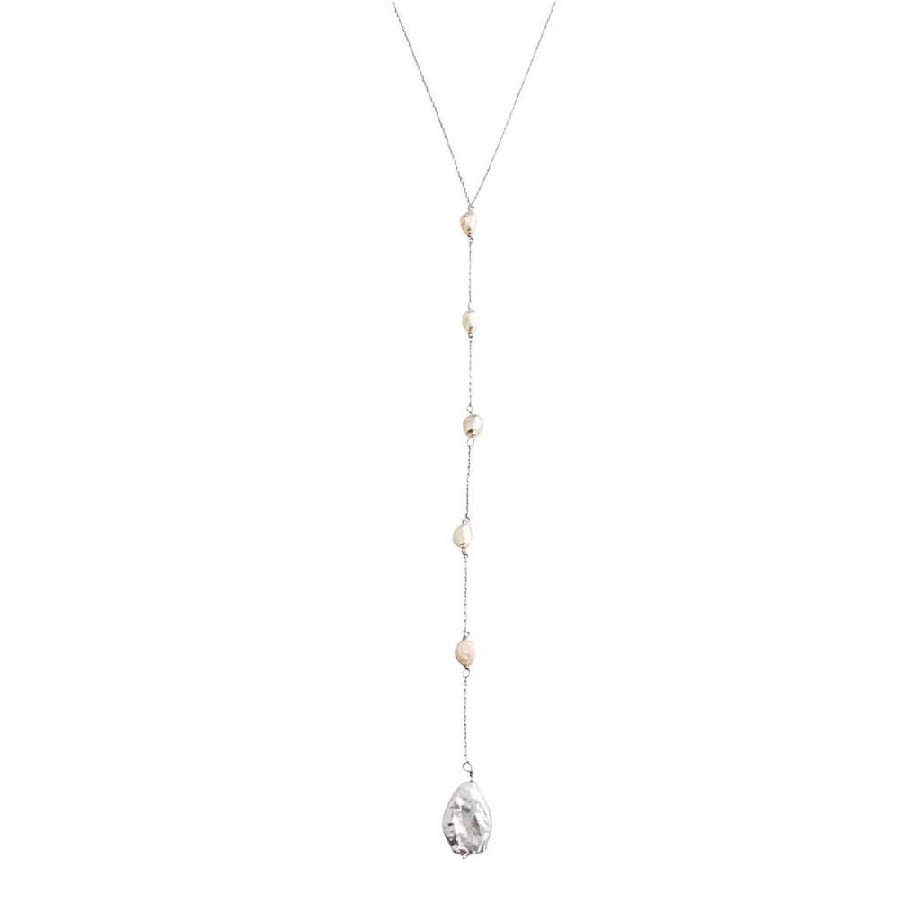 COLAR GRAVATA COM PÉROLA DE ÁGUA DOCE E PÉROLA BIWA- PRATA 925