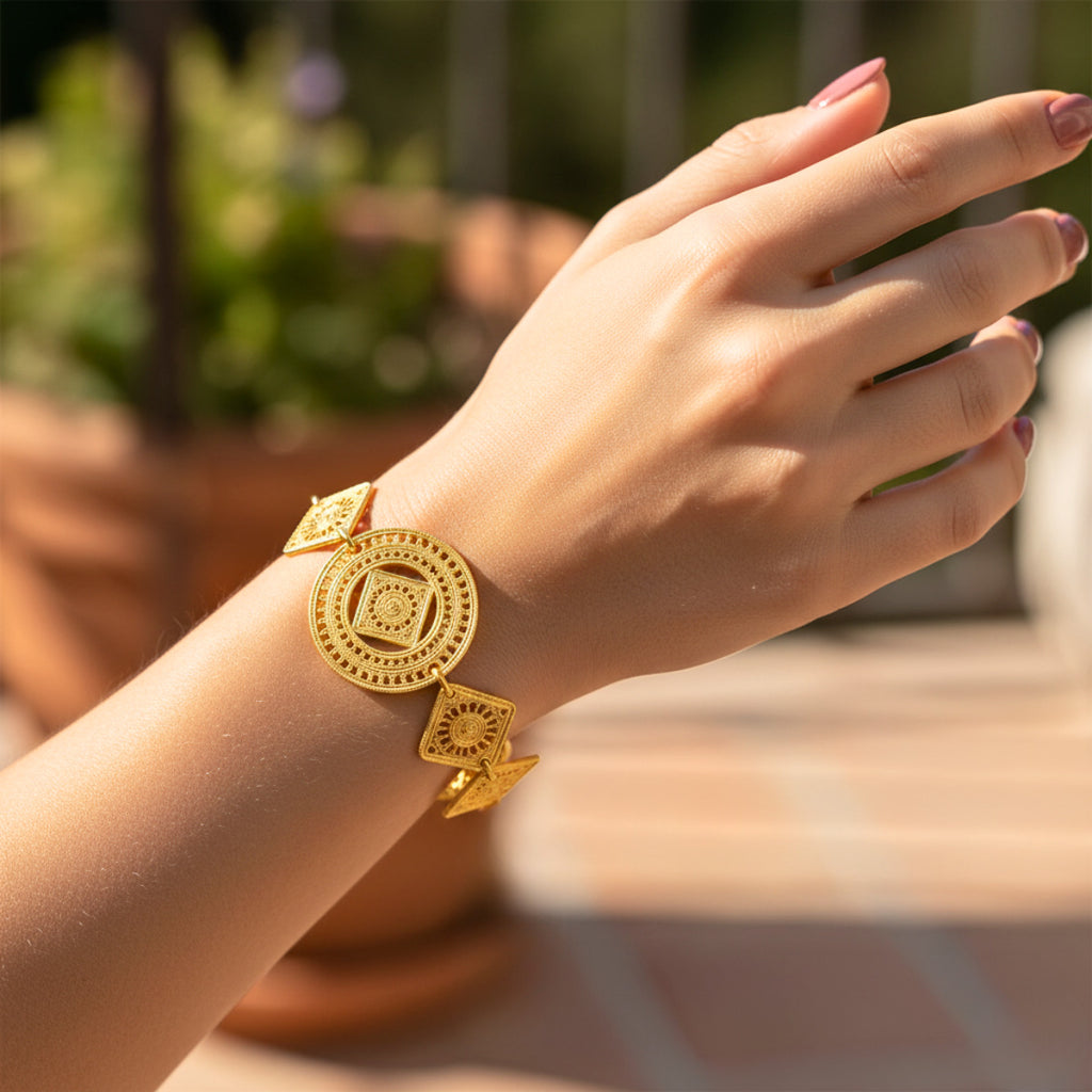 PULSEIRA MANDALA DOURADA - BANHADA A OURO 18K