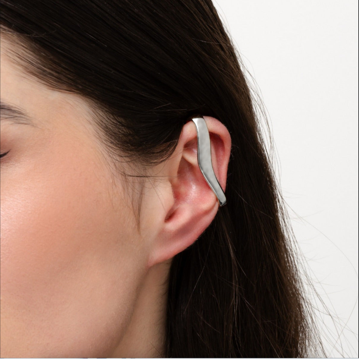 EAR CUFF VENTO LEVE LISO - BANHO RÓDIO