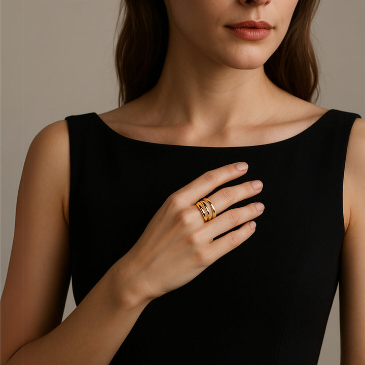 ANEL TRINITY - REVESTIDO A OURO 18K