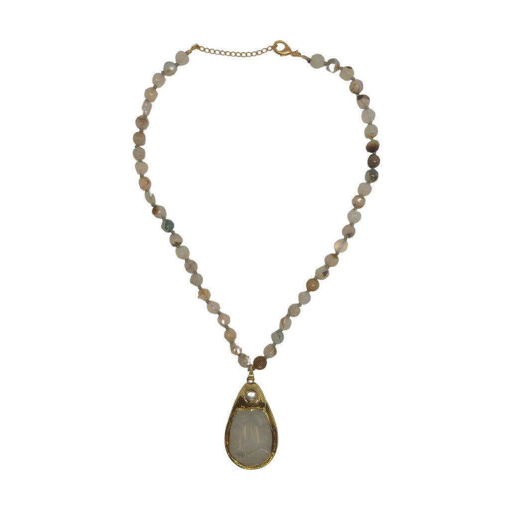 COLAR QUARTZO COM PINGENTE DE CRISTAL COM DOURADO