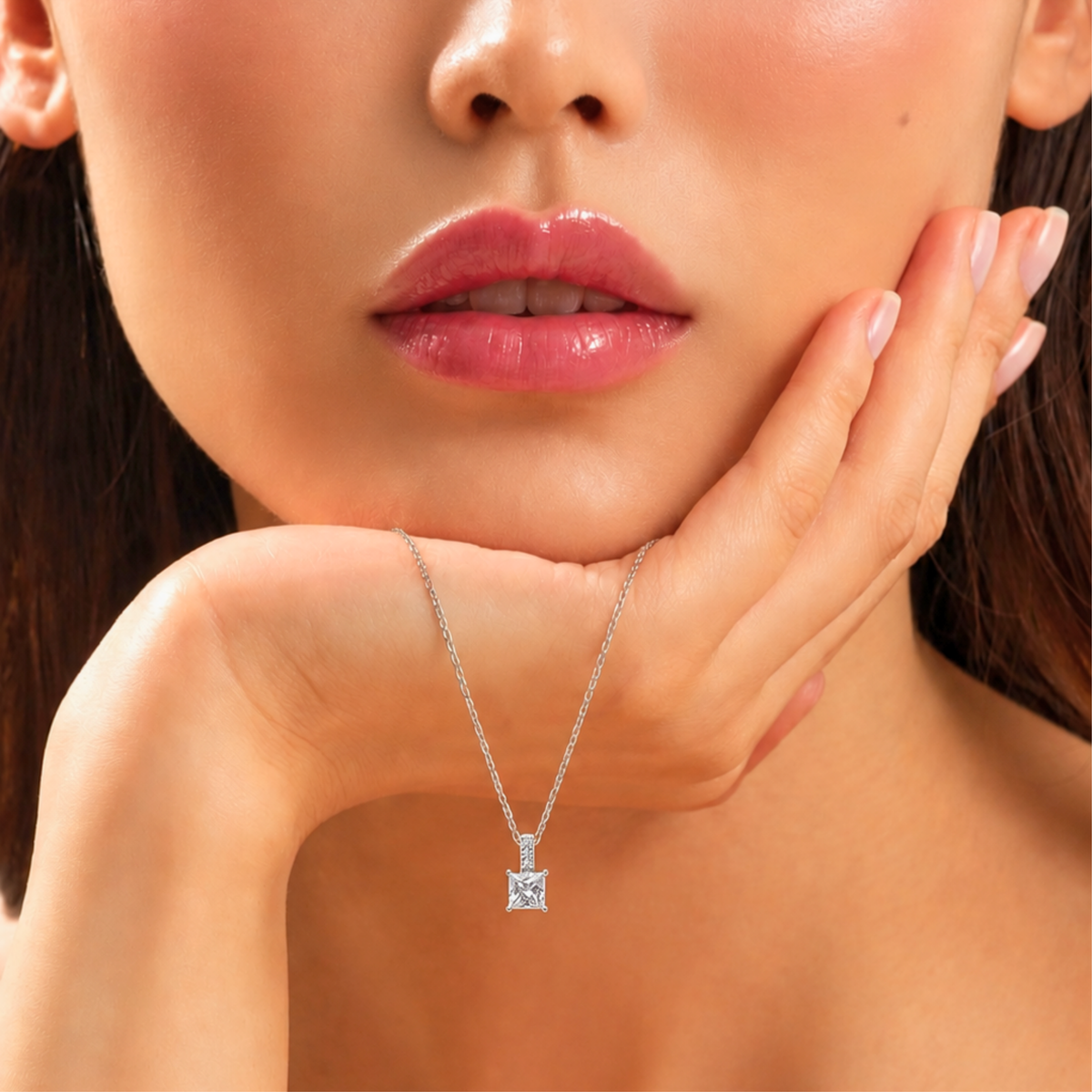 COLAR ESTELLE - PRATA 925 COM MOISSANITE
