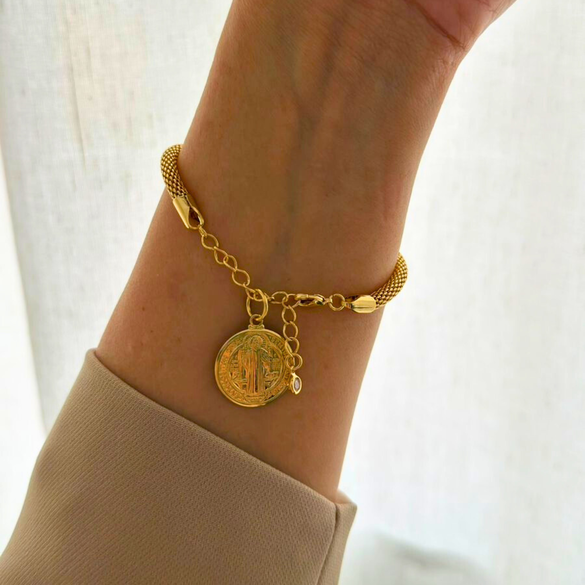 PULSEIRA SÃO BENTO - BANHADA A OURO 18K