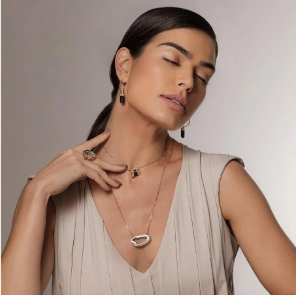 COLAR DUPLO AURA NATURAL DE ÁGATA E TURMALINA NEGRA - REVESTIDO A OURO 18K