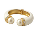 BRACELETE GLAMOUR BRANCO COM PÉROLA - REVESTIDO A OURO 18K