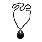 COLAR HEMATITA COM PINGENTE GOTA COM DETALHES EM MADREPÉROLA