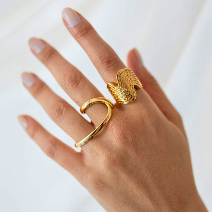 ANEL VENTO DE OUTONO - REVESTIDO A OURO 18K