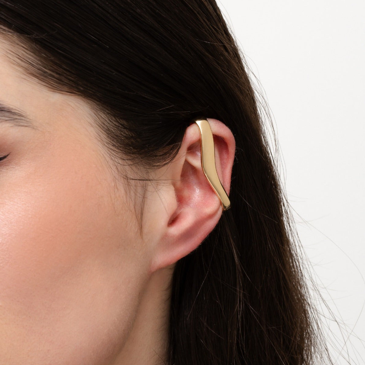 EAR CUFF VENTO LEVE LISO - BANHO OURO