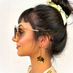 BRINCO LONGO DE ORQUÍDIA - BANHHADO A OURO 18K